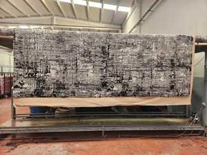 Tapis Adiva turc en polyester shaggy, tissé jacquard, fabriqué à la machine, à poils longs, rembourré, réversible, lavable, avec support antidérapant en jute - Product Image 4