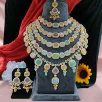 Set Perhiasan Kalung Kundan Pengantin India dengan Maang Tikka, Set Perhiasan yang Menakjubkan untuk Wanita dan Gadis Tersedia dengan Harga Terbaik
