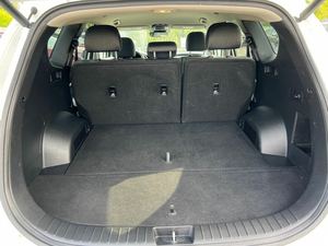 Blanc 2024 Hyunda-i Santa Fe SEL AWD avec sièges en cuir Système de navigation Démarrage à distance Toit ouvrant Android Auto Jantes en alliage - Product Image 6