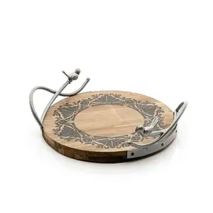 Lot de 2 bols à fruits en aluminium argenté Poignées en métal nickelé Art déco Design Vaisselle de fête de mariage Travail artisanal en métal - Product Image 4