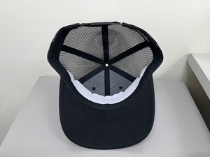 Casquettes de baseball en maille de haute qualité avec logo brodé personnalisé, visière incurvée, 5 panneaux, en polyester/coton - Product Image 4