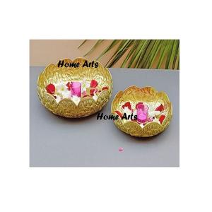 Bol à fleurs en aluminium fait à la main de couleur or taille personnalisée bol à fleurs de forme ronde Urli pour mariage et décoration de table - Product Image 1