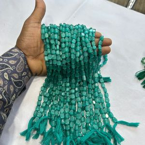 Perles de verre ovales bleues naturelles Monalisa Type de pierre précieuse - Product Image 2