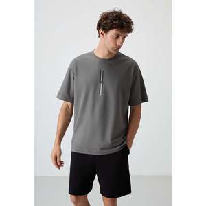เสื้อยืดพิมพ์ลายทรงโอเวอร์ไซส์สีเทาเข้มสำหรับผู้ชาย Air Jones ผ้าฝ้ายเนื้อหนา - สไตล์สตรีทแวร์ลำลอง - Product Image 1