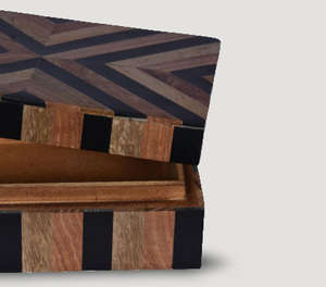 กล่องไม้ตกแต่งสุดหรู งานแฮนด์เมด ลวดลายเรขาคณิตสลักลายเส้นอย่างประณีต รูปทรงสี่เหลี่ยมผืนผ้า สำหรับเก็บของที่ระลึกหรือเครื่องประดับ - Product Image 4