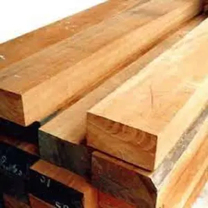 خشب البلوط المكشوف/خشب البلوط من النوع S4S خشب الطائرة ، خشب البلوط المكشوف ، خشب التنوب الأبيض للإنشاءات