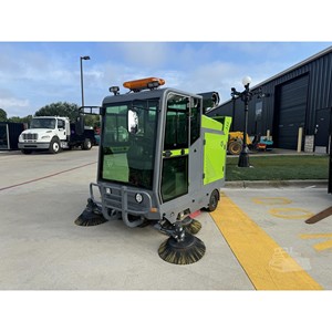 Balayeuse de rue intelligente à énergie nouvelle 2025 YX-G22D, applicable aux exploitations agricoles, avec composants essentiels : moteur, pompe, engrenage - Product Image 2