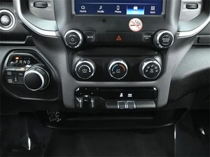 Camioneta Ram 2500 Big Horn 2024 con Volante a la Izquierda, 6 Plazas y Alta Potencia - Product Image 6