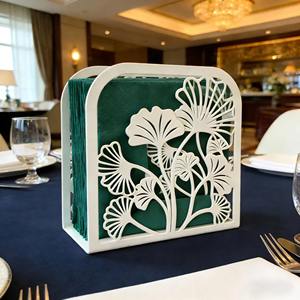 Servilletero de Metal Blanco con Diseño Artesanal y Motivo de Hojas para Mesa de Hotel, Comedor y Servicio de Invitados en Restaurantes, Procedente de la India - Product Image 3