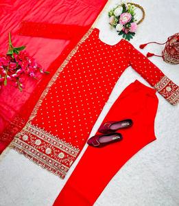 Nouveau lancement Fox Georgette Kurta ensemble prêt à porter vêtements indiens et pakistanais - Product Image 4