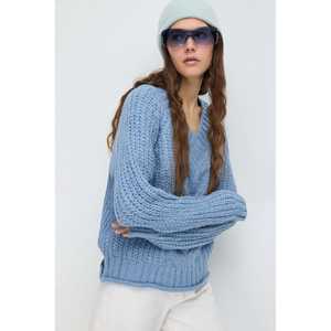 Pull à col en V à motifs - Product Image 3