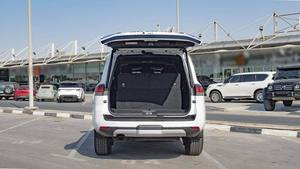 RECÍEN LLEGADO: Auto Usado en Excelentes Condiciones, TOYOTA LAND CRUISER GR Sport 2024, 3.5 Litros Gasolina, <span class=keywords><strong>Blanco</strong></span>, SUV, Automático, Listo para Enviar - Product Image 2