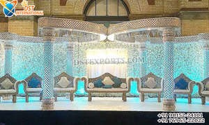 Mandap de Boda Tradicional de Fibra Tallada en Blanco y Dorado, Mandapam Moderno para Bodas Indias, Mandap para Bodas del Sur, Nueva York - Product Image 2