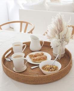 Vente en gros de plateaux à fruits ronds traditionnels en rotin naturel faits à la main de différentes tailles plateaux de service en rotin personnalisés plateaux de décoration intérieure - Product Image 4