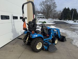 Tractor Agrícola Mini LS MT125 Barato con Ruedas, Tractor Agrícola 4x4 en Venta - Product Image 5