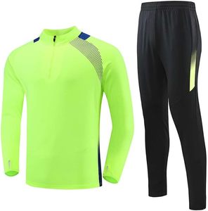 Survêtement de jogging personnalisé pour hommes, ensemble avec fermeture éclair coupe ajustée pour hommes, vente en gros, ensemble de vêtements de sport deux pièces pour hommes - Product Image 1