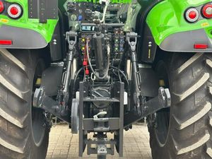 Tracteur Deutz Fahr 6165 TTV efficace avec composants de base moteur à roulement pompe à engrenages boîte de vitesses à vendre - Product Image 2