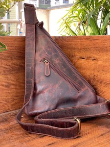 Sac de poitrine portable en cuir usiné à la main, multifonctionnel pour femmes, en cuir de vachette véritable, pour dames, au prix de gros - Product Image 4