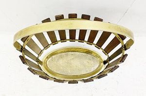 Porte-parapluie élégant Golden Shade avec cadre en bois élégant Artisanat intérieur durable en métal pour une utilisation en intérieur - Product Image 4