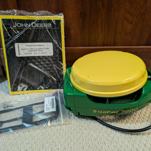 อุปกรณ์การเกษตรแม่นยำ John Deere Starfire 7000 สำหรับการทำฟาร์มในโรงเรือน พร้อมเทคโนโลยีดาวเทียม RTK GPS มีขาย - Product Image 1
