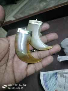 ลูกปัดสีขาวสวยทำจากเขากระดูกทำมือและจี้งาลูกปัดสีขาวที่ทำให้ดูสง่างามเหนือกาลเวลา - Product Image 3