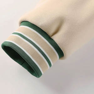 Veste d'université athlétique vintage 2025 pour homme avec logos brodés '17' et équipe, design vert et bloc de couleur - Product Image 6