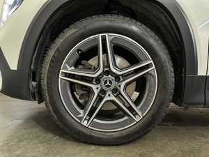 รถ SUV เมอร์เซเดส-เบนซ์ GLB 250 ปี 2021 มือสองสภาพดี พร้อมส่ง - Product Image 3