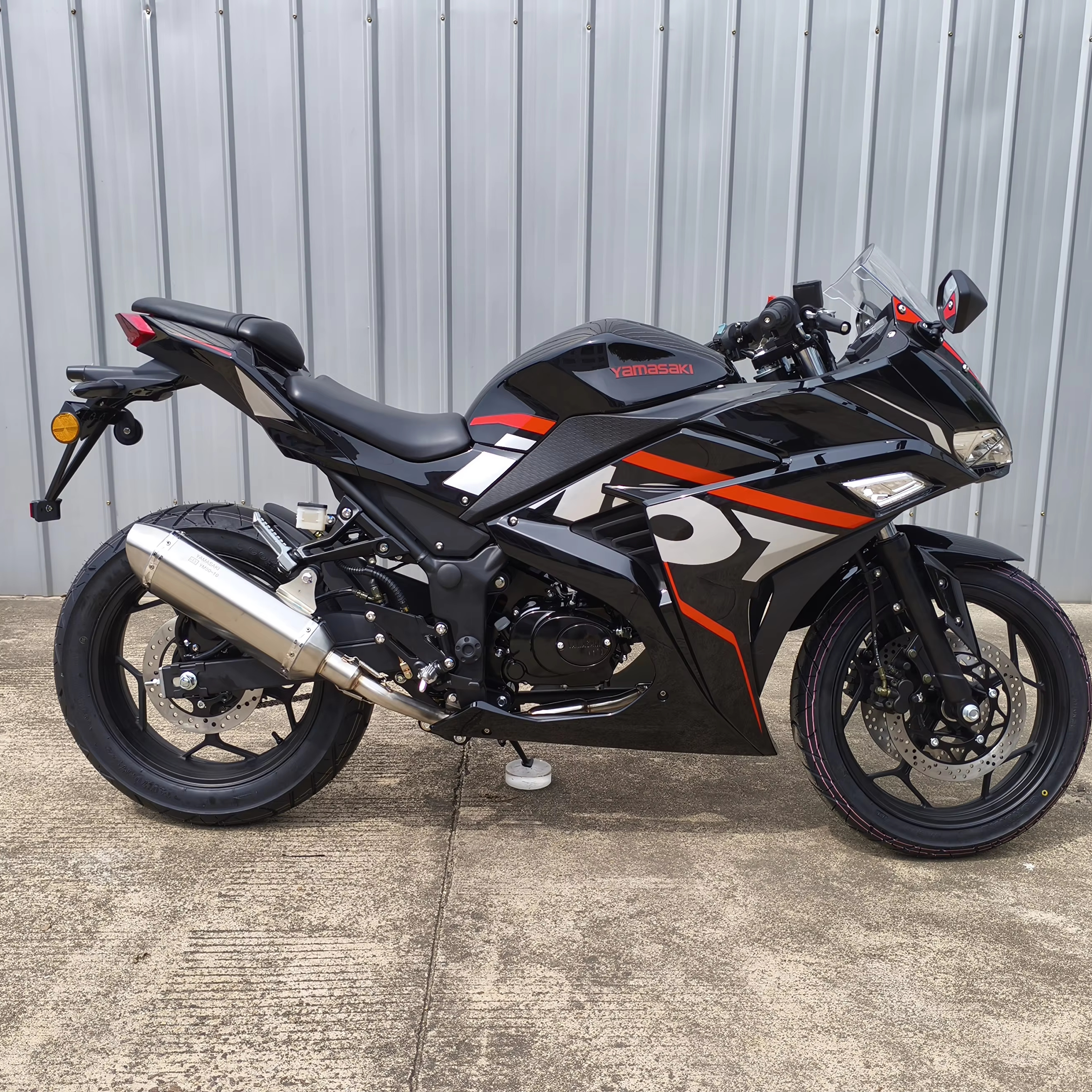 Motos Esportivas Yamasaki 50cc - Passeios Rápidos e Divertidos