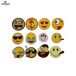 Patch brodé 3D adhésif léger de haute qualité, bordure Merrow, le plus vendu, pour chapeaux et vêtements, couleur personnalisable - Product Image 3