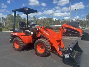 Chargeuse sur pneus compacte Kubota R430 |   Chargeur frontal Kubota d'occasion |   Mini-chargeur articulé pour la construction agricole - Product Image 5
