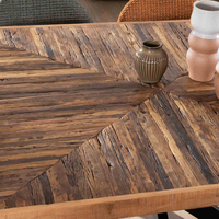 Nouvelle table à manger vintage pour la maison, design industriel moderne, forte demande, en teck massif recyclé d'Asie avec design à bandes et pieds en métal