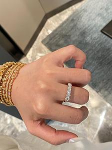 Anillo de banda de media eternidad corte redondo moissanita blanca oro plata pavé festoneado joyería de boda para mujer OEM - Product Image 4