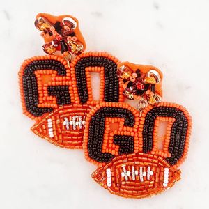 Boucles d'oreilles perlées faites à la main Game Day Boucles d'oreilles en perles de rocaille rouges et blanches Sports Fan Gameday Jewelry - Product Image 4