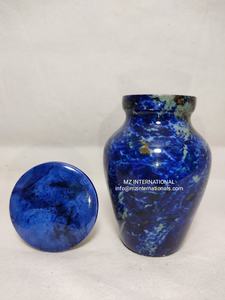 Belles urnes souvenirs en métal aspect marbre - Product Image 2