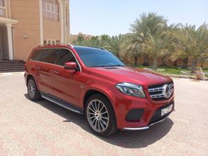 KLASS 2024, Camioneta con Volante a la Izquierda, Motor de 4.5L de Aspiración Natural, Caja de Cambios Automática, Mini Maybach R20, Asientos de Cuero, Euro - Product Image 3