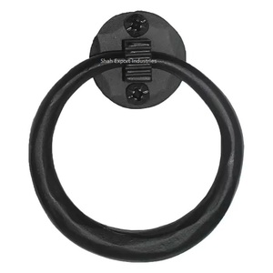 Aldaba de puerta de metal con acabado negro rústico, aldaba de puerta de alta calidad para uso de decoración de hotel y villas en casa, novedad - Product Image 2