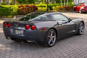 Chevrolet Corvette Coupé LS3 V8 3LT Trim 2011 d'occasion en bon état, échappement performance double mode, provenance sud des États-Unis - Product Image 2