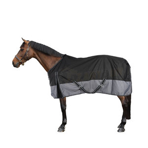 Couvertures de tapis de cheval en polyester nylon solide personnalisé confortable et durable imperméable à l'eau drap de cheval uni avec coque en toile de remplissage en coton - Product Image 2