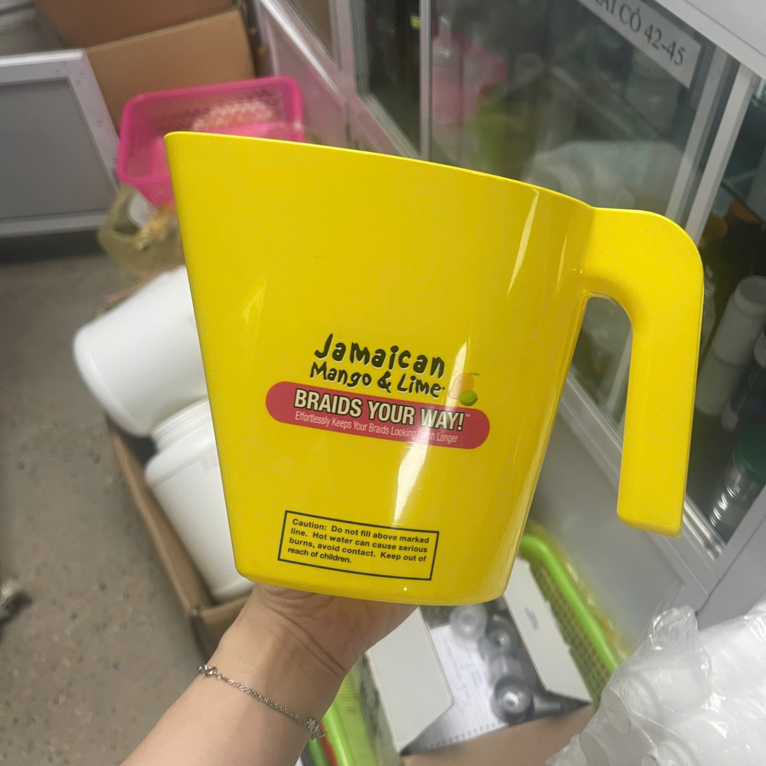 สีเหลือง