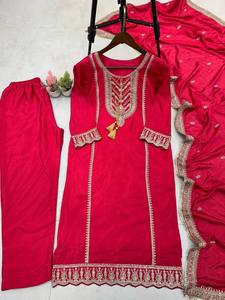 Colección Kurta bordada de diseñador para mujer, venta al por mayor de Chinon, reversible, que absorbe la humedad, sin arrugas, indio - Product Image 4