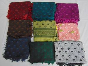 ผ้าเชมาเก้นของผู้ชายแบบดั้งเดิมผ้าพันคอถักลายแบบเคฟฟิเยชผ้าอาหรับสำหรับฤดูร้อนผ้าพันคอทรงสี่เหลี่ยมลายกระดูกและกระโหลก - Product Image 2