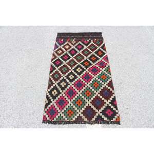 Alfombra de 2.6x5 pies, Alfombra Turca Vintage, Alfombra de Lana con Estampado Animal en Negro y Verde - Product Image 1