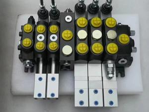 Christmas Sale Factory Direct Two-Way and Multi-Way Hydraulic <b>Valves</b> Manual Reversing <b>Control</b> <b>Valve</b> - Product Image 3