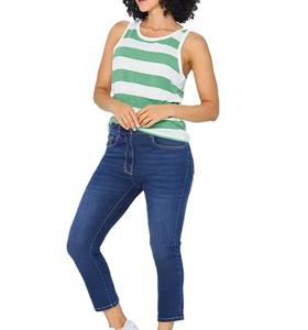 Camiseta sin mangas ligera y transpirable para mujer de buena calidad, Ideal para el verano, refrigeración natural y comodidad de material ecológico - Product Image 4