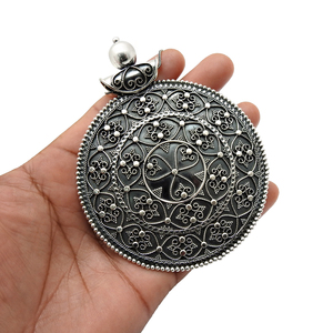Newest Design 925 Sterling <b>Silver</b> Antique Dainty Charm's <b>Locket</b> Necklace Luxury Hand Crafted 925 <b>Silver</b> Charm's Pendants Bulk - Product Image 2