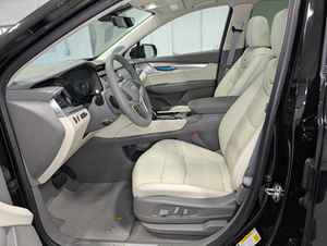 Modèle d'exportation populaire 2025 Cadillac XT5 Premium Luxury SUV à transmission intégrale - Product Image 5