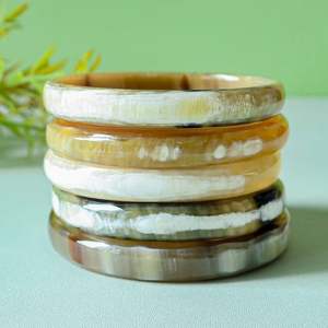 ชุดกำไลข้อมือทำมือจากเขาควาย ดีไซน์ทันสมัย เป็นมิตรกับสิ่งแวดล้อม สำหรับผู้หญิง เครื่องประดับจากเขาแท้ ราคาขายส่ง - Product Image 4