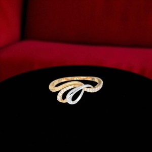 Juego de puntas de anillo de diamante de corte redondo cultivado en laboratorio de 0,10 quilates de quilates para ella - Product Image 2