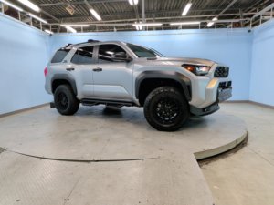 Toyota 4Runner Híbrido TRD Off Road Premium 2025 Usado en Buenas Condiciones - Product Image 3