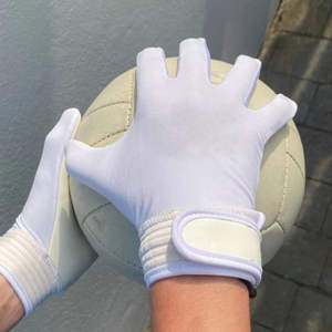 Gants de sport d'extérieur antidérapants en latex allemand Gaelic Gloves, à enfiler, avec emblème personnalisé - Product Image 3